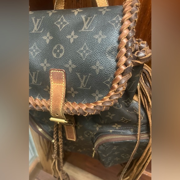 Revamped lv backpack - Picture 4 of 14